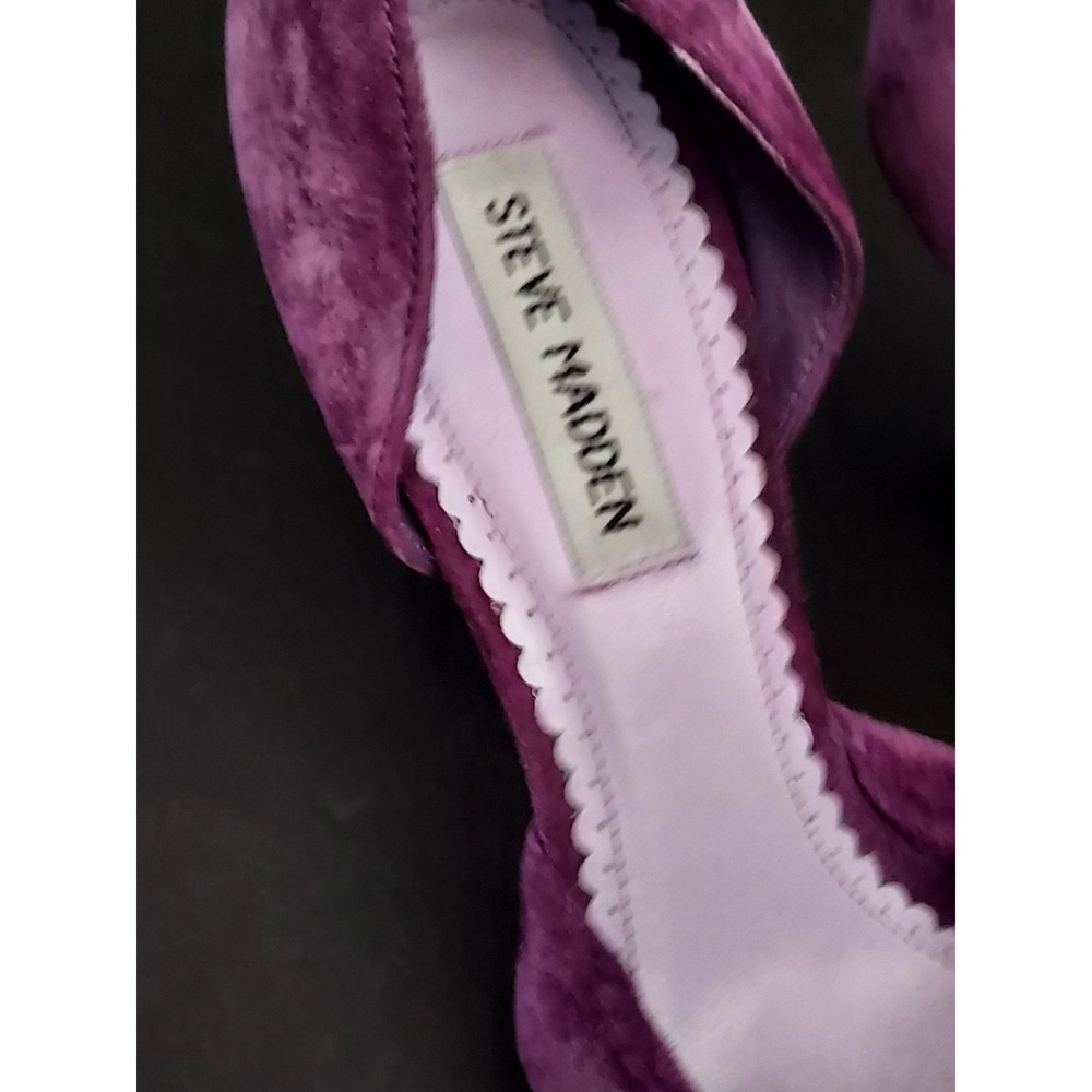 Steve Madden Purple Suede Kitten Heel Twisted Embellishment Size 7.5 - Picture 2 of 5